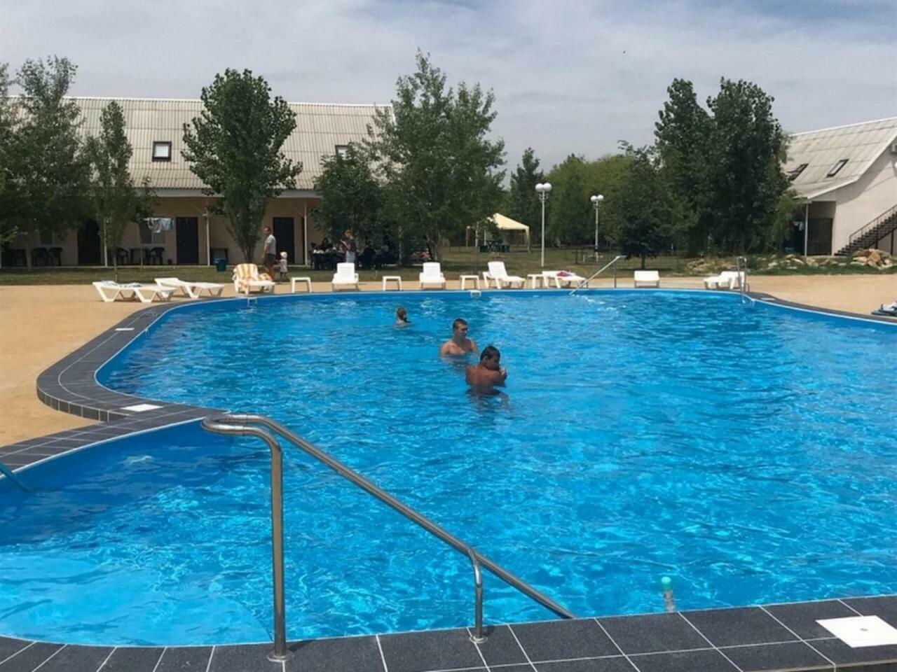 База Відпочинку "Сонячна" Приморское Екстериор снимка